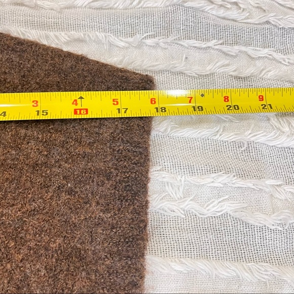 Cider Women’s Size M Wool Alpaca Brown Pear Sweater Vest V Neck Collegiate Tank - Picture 9 of 11